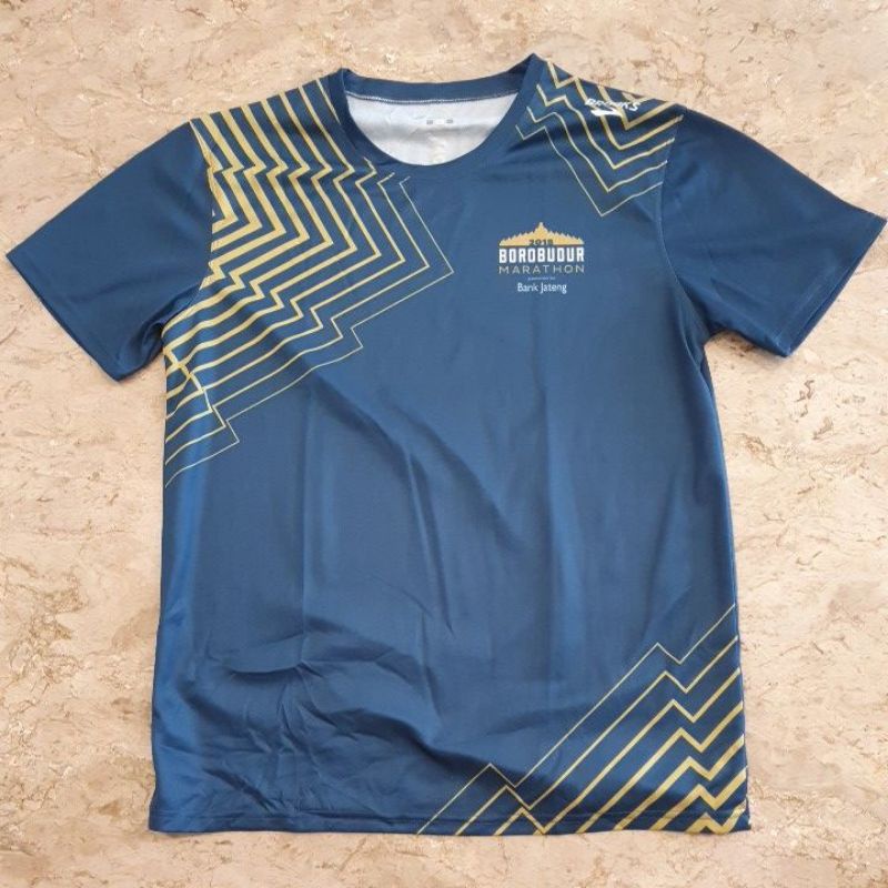 Kaos Lari Size L (Running Shirt) Used / Bekas