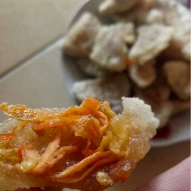

Cireng isi ayam pedas