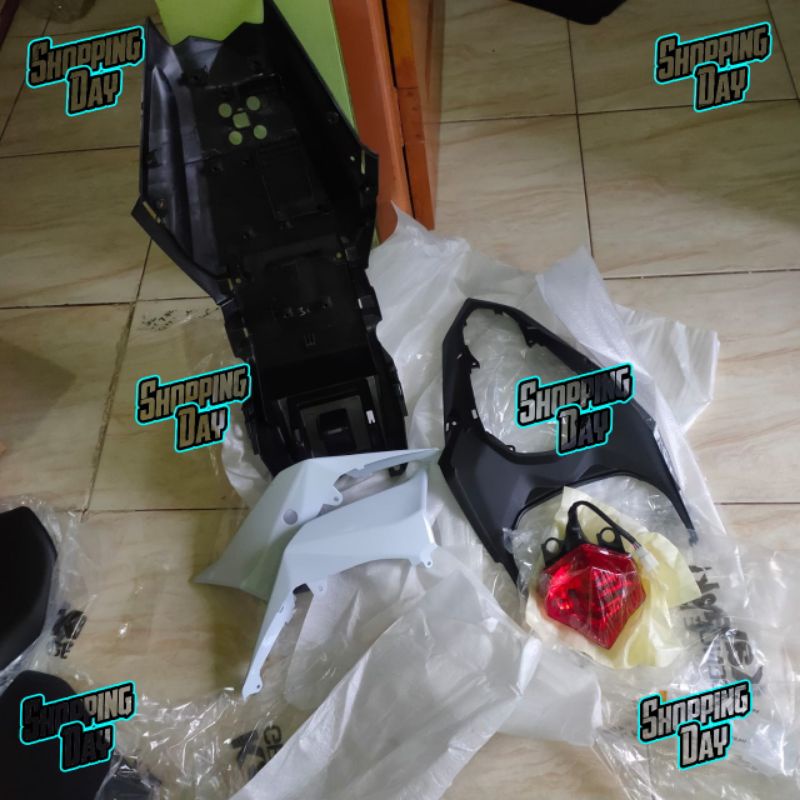 Body belakang set ninja 250sl ninja rr mono z250 sl ORIGINAL