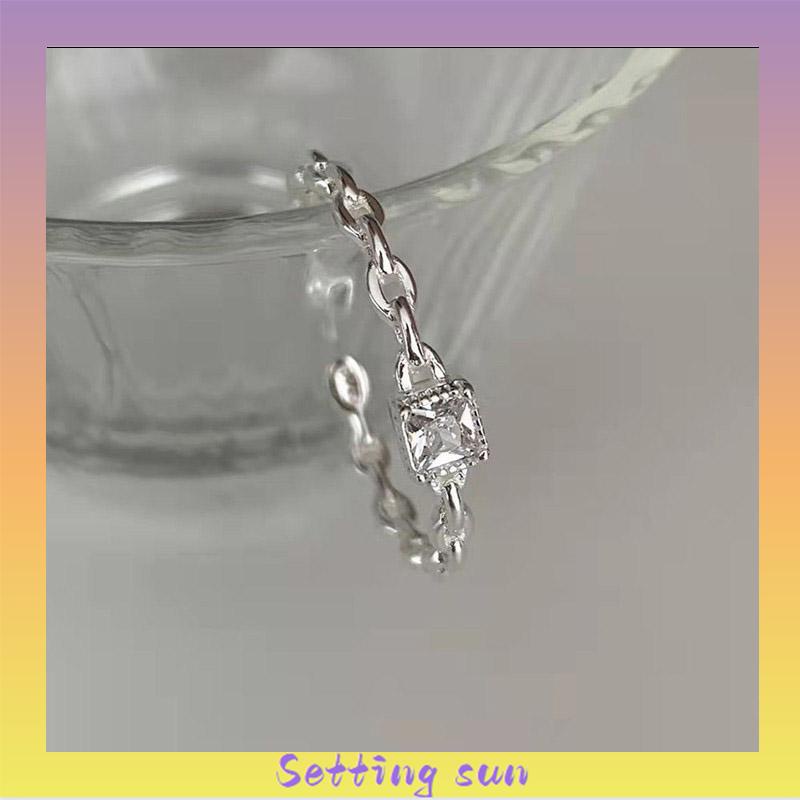 Cincin Berlian Persegi Model Terbuka Untuk Wanita TN