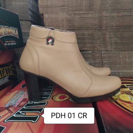 Sepatu kulit wanita kantor boots Polwan Secwan Sus PNS sepatu kerja formal tampil kece