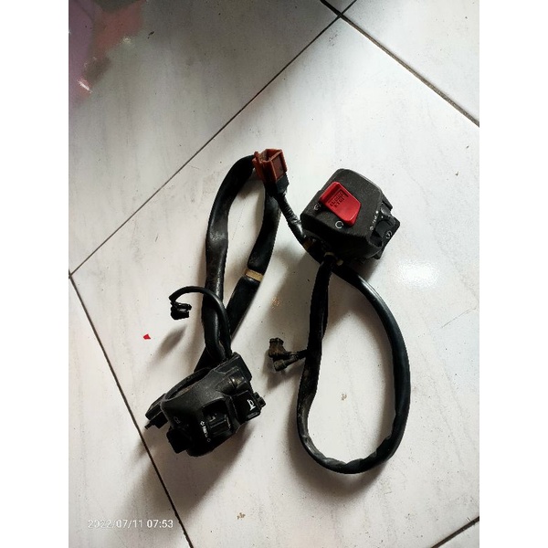 holder set honda cbr 250r cbu thailand cbr 250 thailand injeksi kyj k33 saklar kanan saklar kiri swi