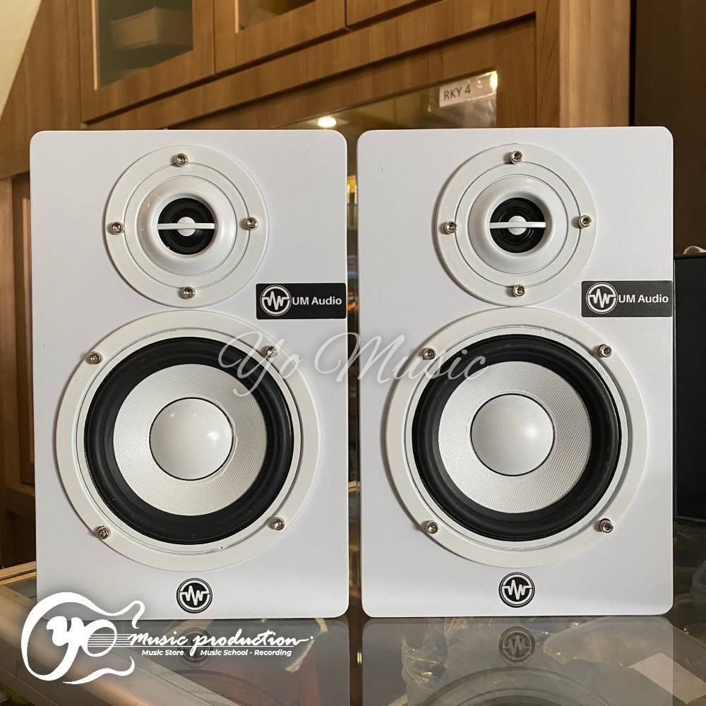 Speaker Monitor UM 5B Gen 2 5 Inch Full White Speaker Flat Monitor Rekaman Origin