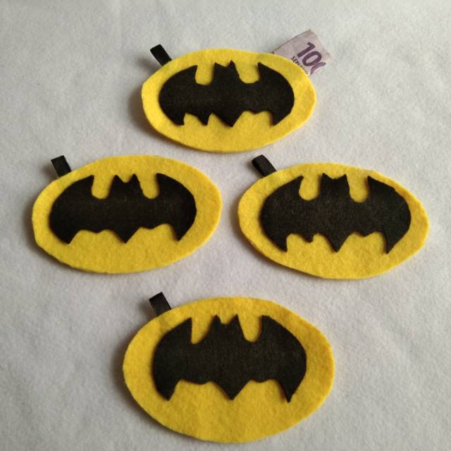 

Ampau karakter batman / amplop lebaran / ampau flanel / amplop lebaran / ampau karakter