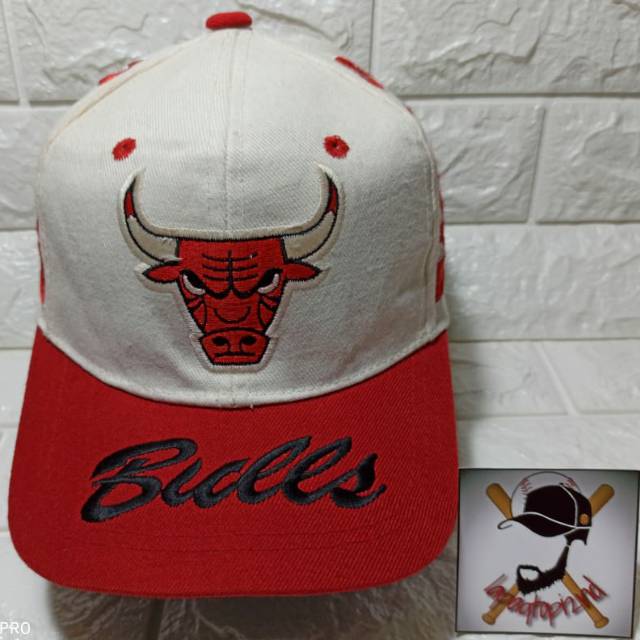 TOPI VINTAGE NBA CHICAGO BULLS SECOND IMPORT