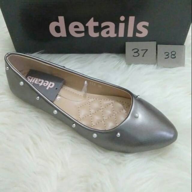 Sepatu brand matahari