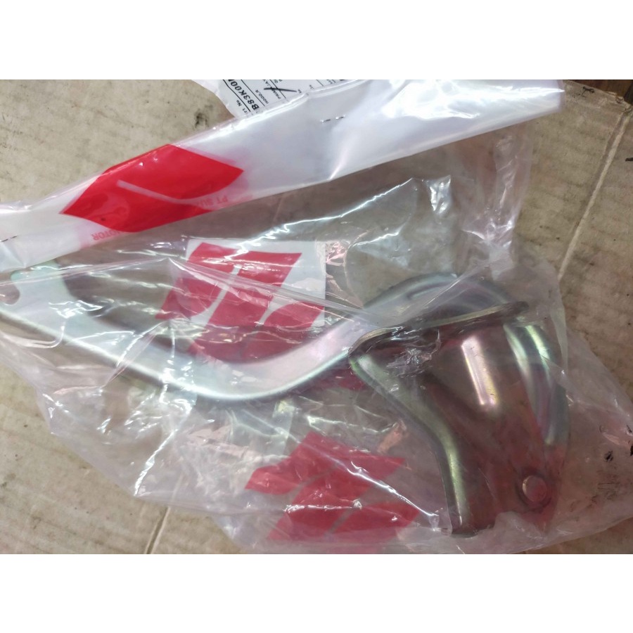 Engsel Kap Mesin Depan Suzuki Ertiga ASLI SGP!