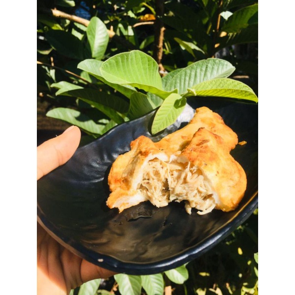 

cireng isi ayam pedas/ayam ori