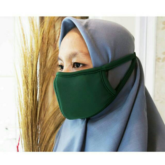 MASKER PREMIUM TEBAL 4 LAPIS  Masker earloop tali Masker kain 3 lapis bisa dicuci ada slot tisu