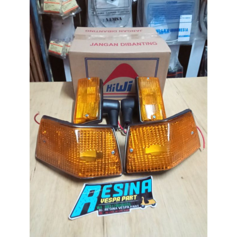 Lampu Sen Sein Vespa PX PS P150X P150S Merk KIWI