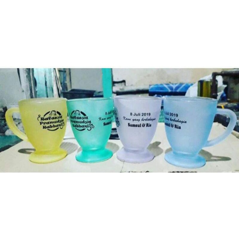 souvenir gelas piala warna