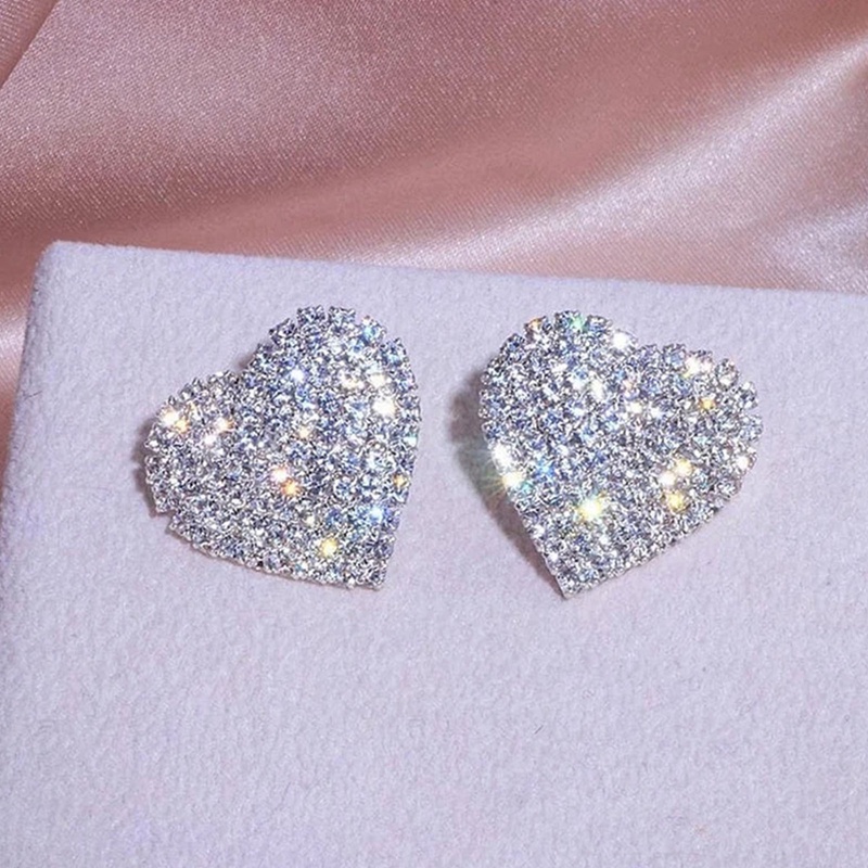 Anting Stud Bentuk Hati Bahan Zirkon Warna Silver Untuk Wanita