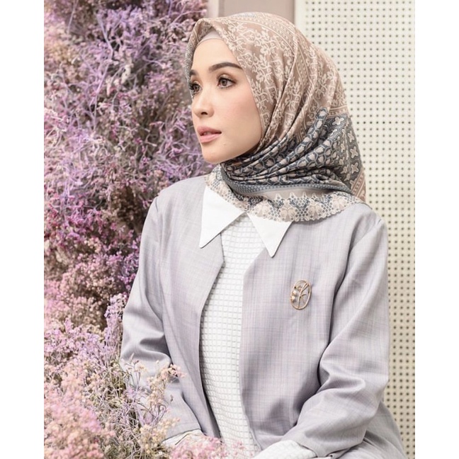 Wearing Klamby Julang Scarf (Preloved)