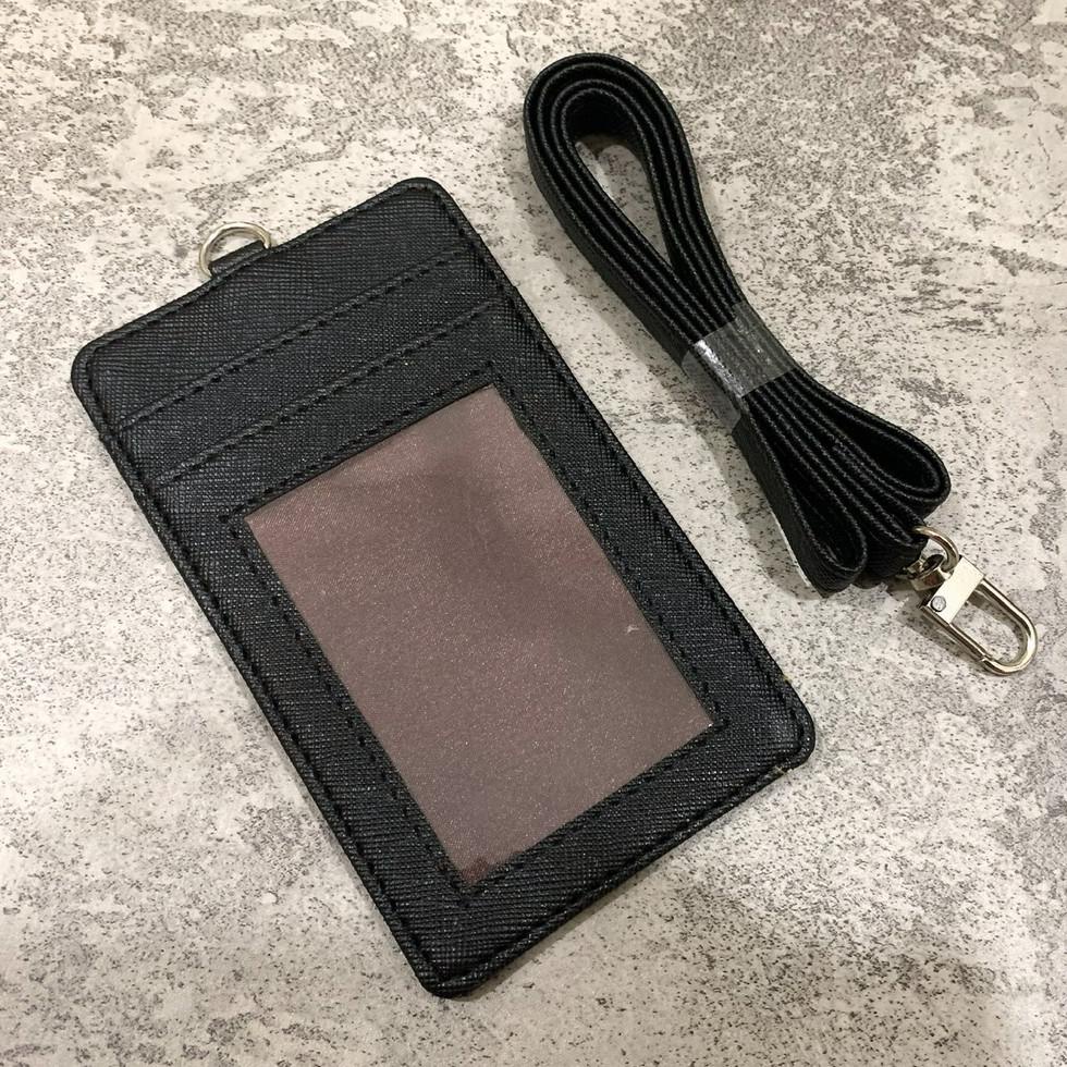 V4A7 Name Tag Karakter Vertikal / Gantungan ID Card / Kalung Leher / Kalung ID CARD ￼Name Tag ID Car