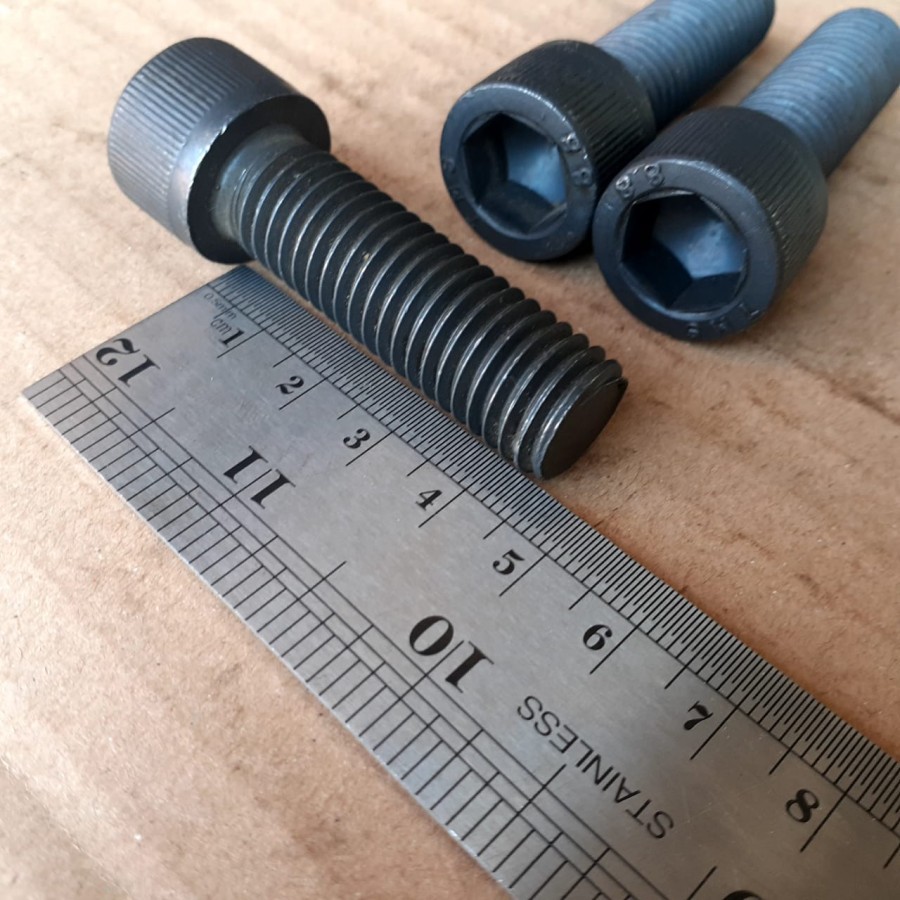 BAUT L M14X45 BAJA / BAUT L BAJA M14 X 45 / BAUT L BAJA M14X45 BAUT L 14X45 BAUT L 4,5CM KUNCI L 12