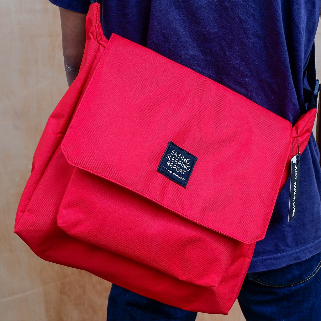 Tas Selempang Pria Lipat  Merah