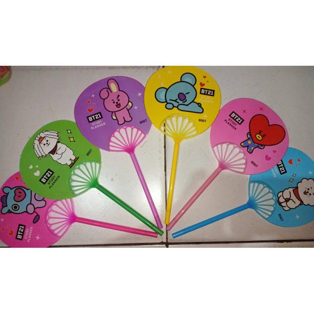 

PULPEN GEL KIPAS BTS BT21/ PULPEN GEL MOTIF KARAKTER