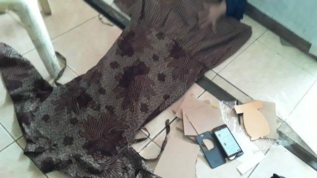 Maura Couple - Sania Ruffle Batik Couple Ori Ndoro Jowi Dnt Garansi Termurah Shopee - Solo