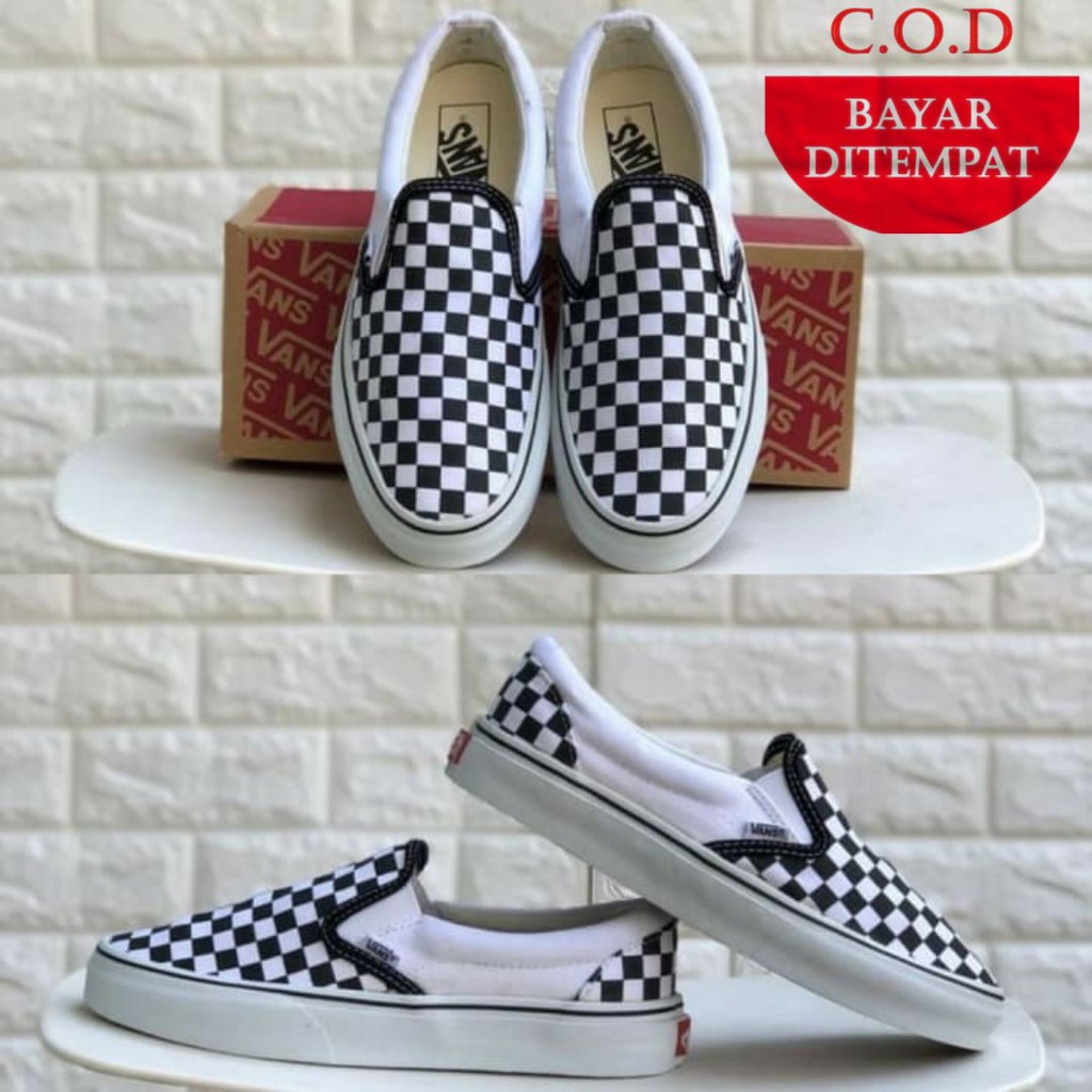 SEPATU VANS SLIP ON CHECKERBOARD CATUR PUTIH / HITAM PREMIUN | Shopee