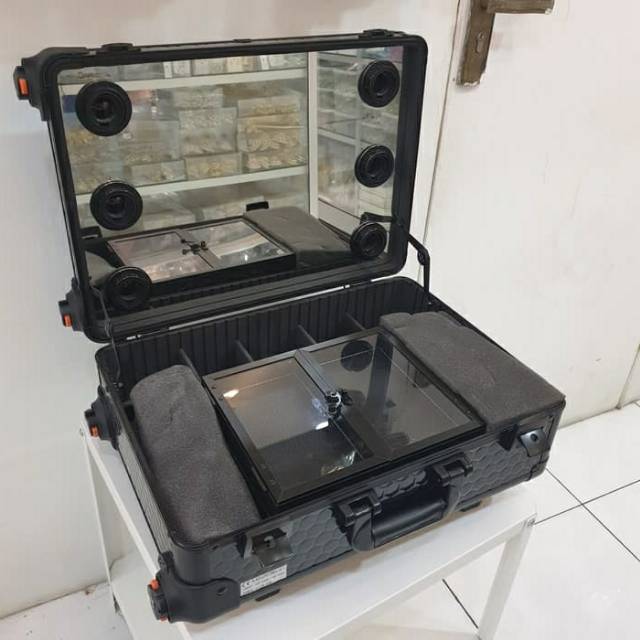 Beauty case MUA tas make up model roda lampu 6 koper glossy hitam