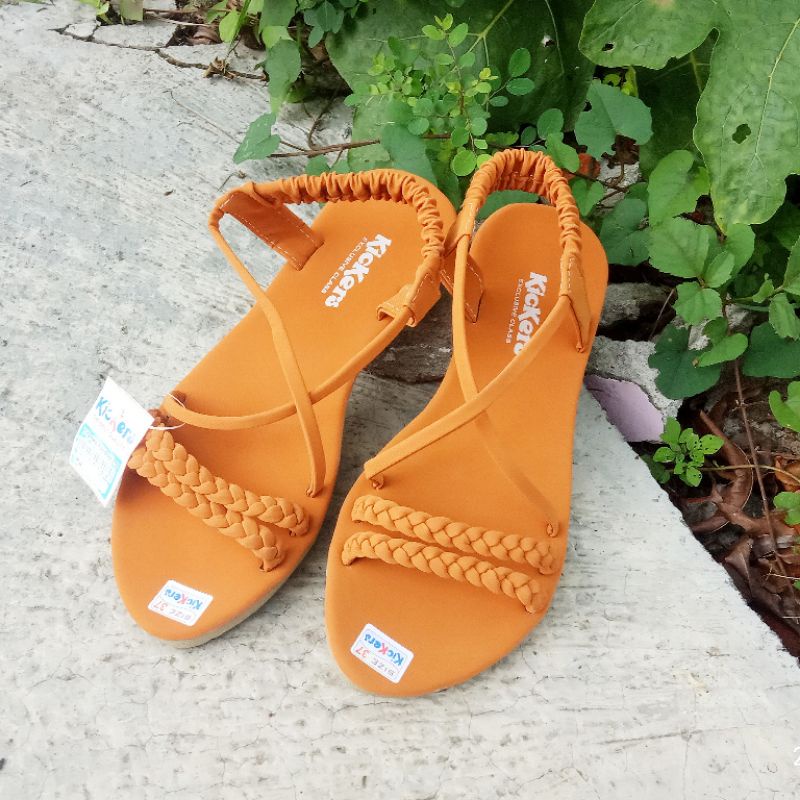 Terbaru Sandal Wanita Kickers Murah Model Tali Let Kepang