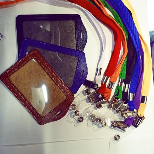 

Paketan Tali id Card Jepit + Case Holder Kulit