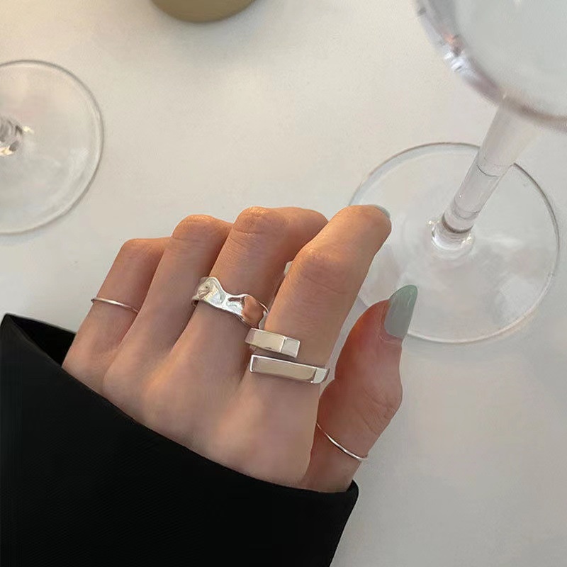 Cincin Model Terbuka Desain Ombak Geometri Gaya Korea Adjustable Untuk Wanita