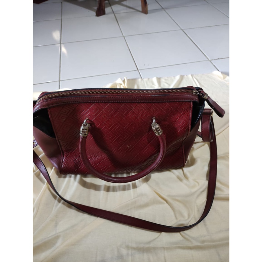 GUY LAROCHE TAS SELEMPANG WANITA BRANDED PRELOVED