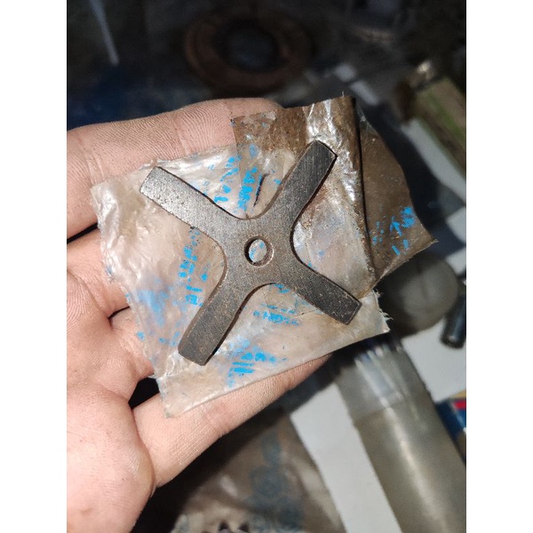 perempatan rasio vespa