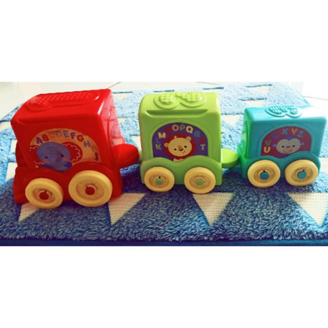 Kereta susun Fisher Price