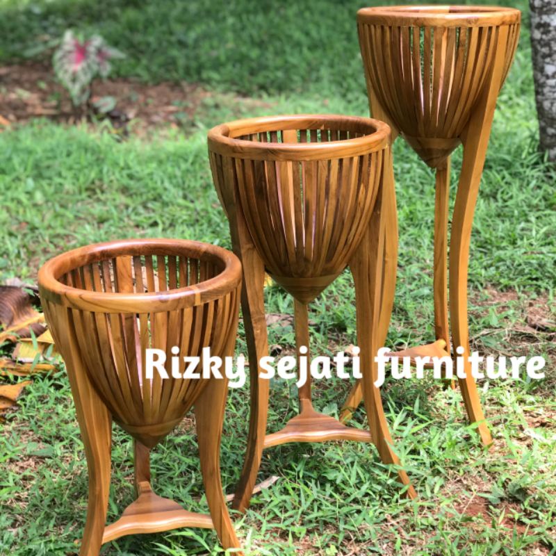 pot bunga kayu jati /pot dekorasi/pot kurung