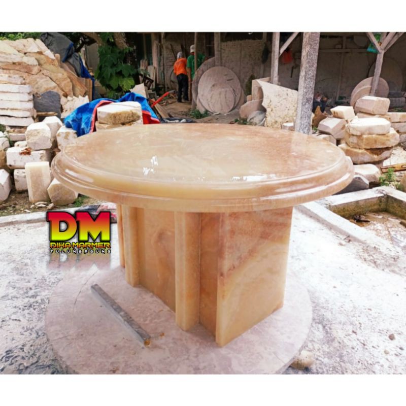 Meja Tamu Bulat Batu Onyx