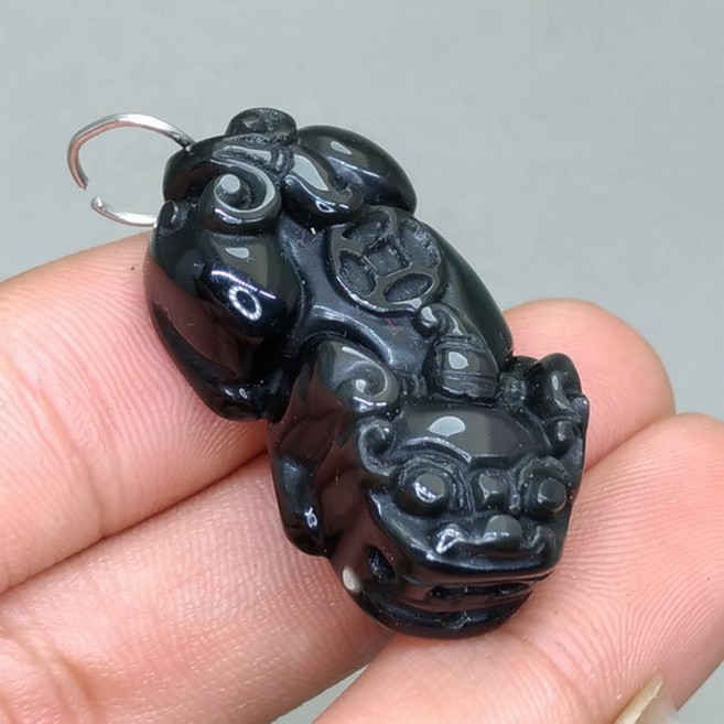 Kalung Batu Akik Asli Mata Dewa Hitam Ukir Anjing