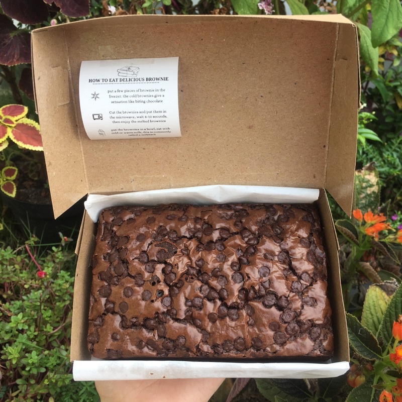 

FUDGY BROWNIES ( SMALL 15 x10 cm )