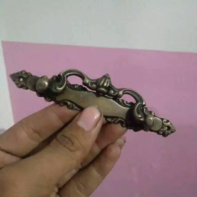 Handle / Tarikan Laci Gagang Lemari Pintu Rumah Kuningan Motif Ukir 13cm