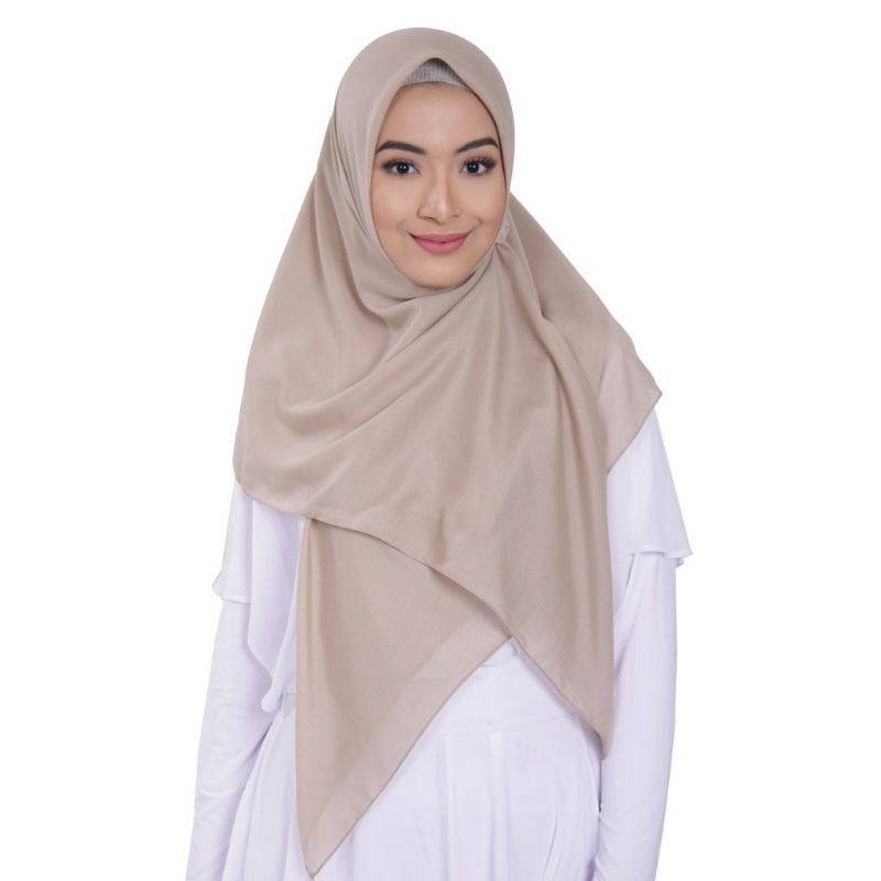 Hijab segi empat Elzatta Jilbab polos Voal kerudung Keiva Vabira coklat susu / muda Scarf Jumbo