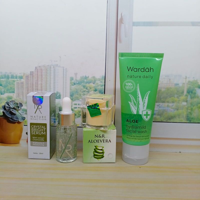 PAKET 3in1 [serum nr, cream aloe vera, ff aloe vera wardah]
