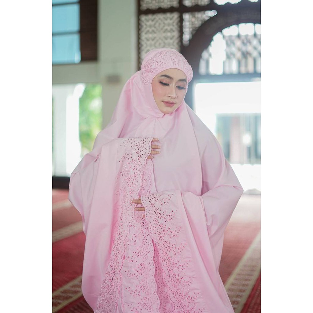 Yumna - Mukena Bordir Pasteleena All Size Blush Blush