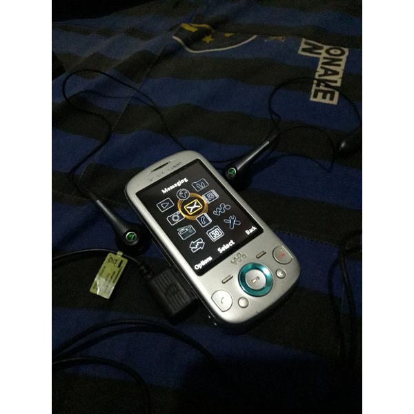 hp jadul sony ericsson zylo W20i mulus normal siap pakai