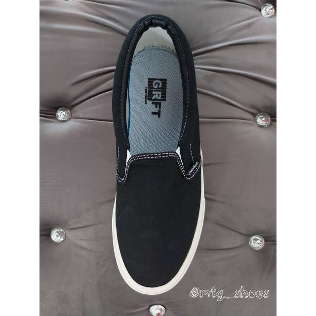 Sepatu Gearfourth Snoopy Black White Original