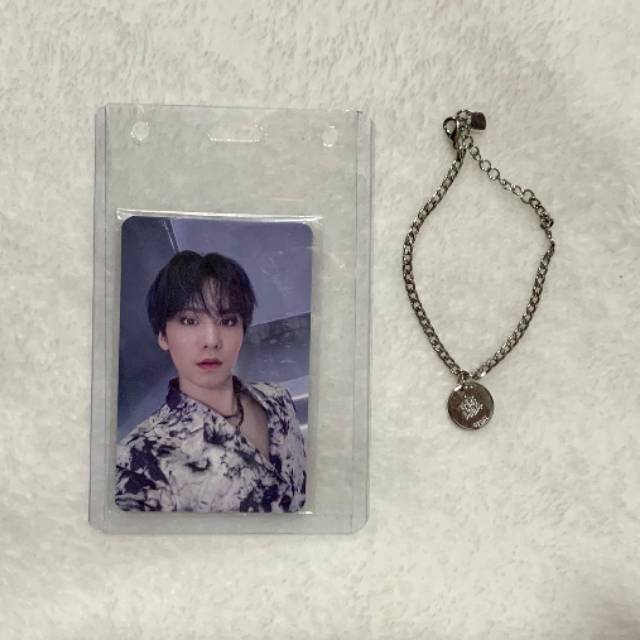 Astro Rockt 3rd Gen Bracelet & Broadcast Photocard