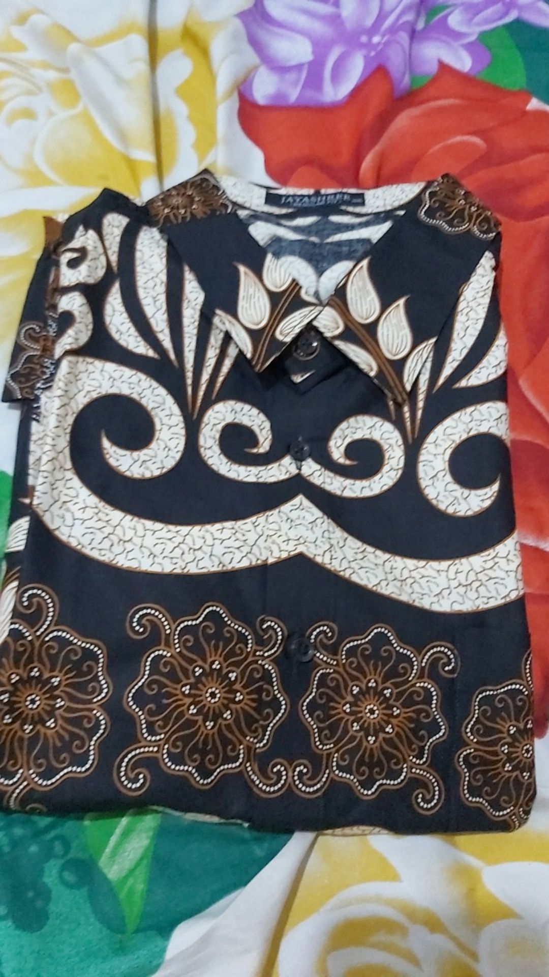 Jayashree Batik Regfit Divya Short Sleeve