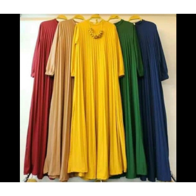 Long dress plisket lengan panjang