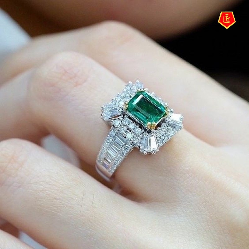 [Ready Stock]Inlaid Green Moissanite Square Ring Simple Fashion