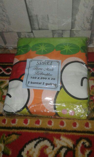 Seprei Karakter Hello Kitty Strawberry