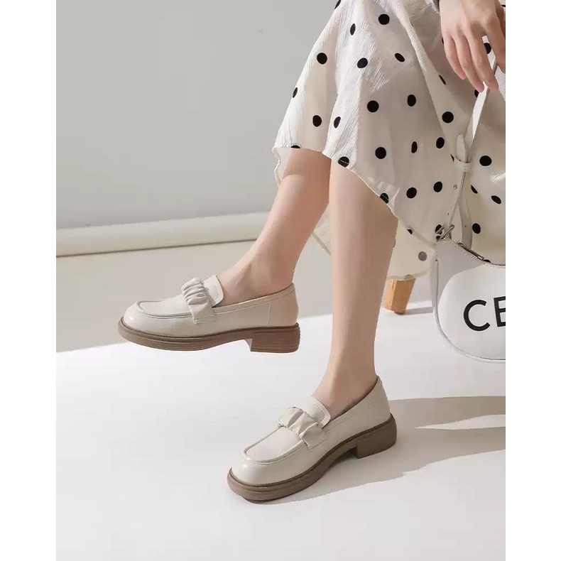 Sepatu Wanita Loafers 2022 / Sepatu Korea New Style Fashion DM 26