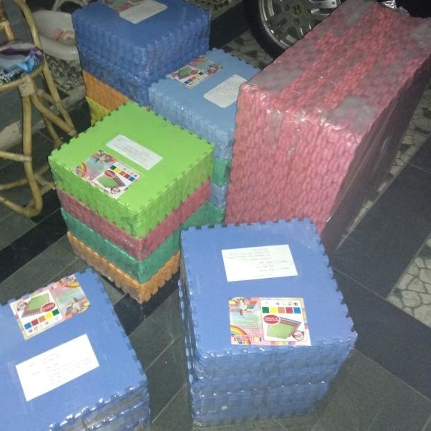 ☟ Evamat puzzle polos 30x30 - Hitam ✩