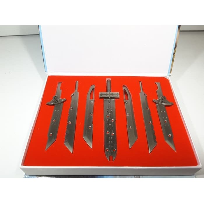 action figure pedang milik cloud Weapon Set Cloud FF VII Advent Children (bisa digabung-gabung) 1/6