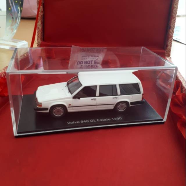 Neo Volvo 940 GL Estate