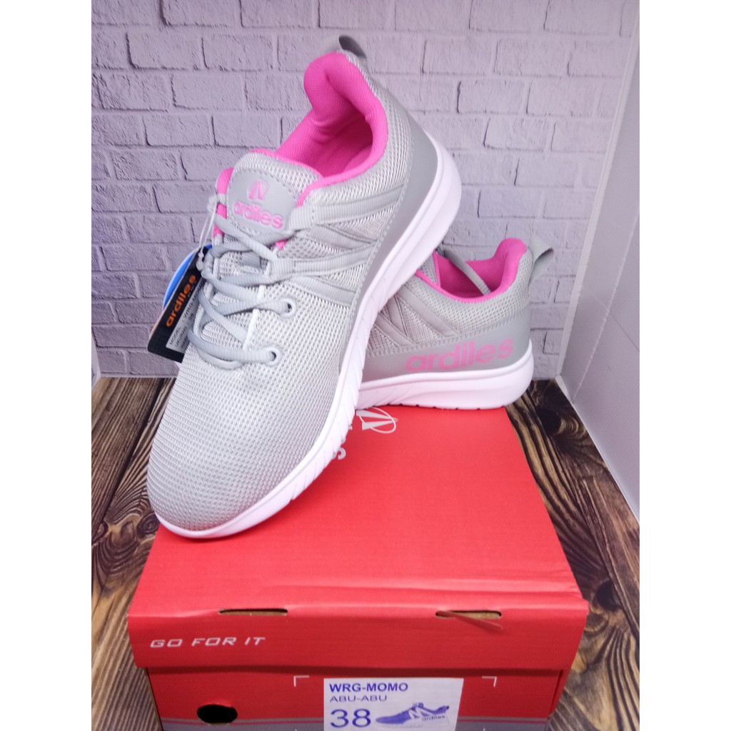 Sepatu Sneakers Ardiles Original tipe Momo - Medan
